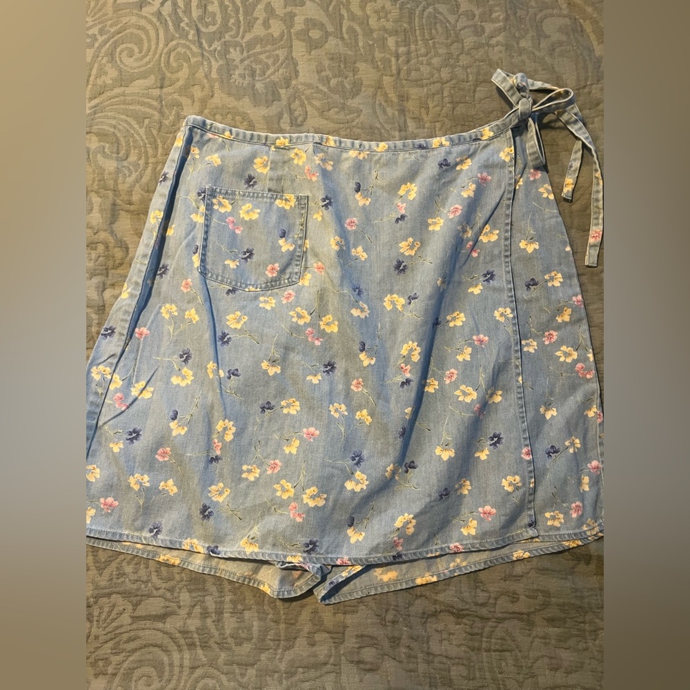 Villager Sport Light Blue Floral Wrap Skort